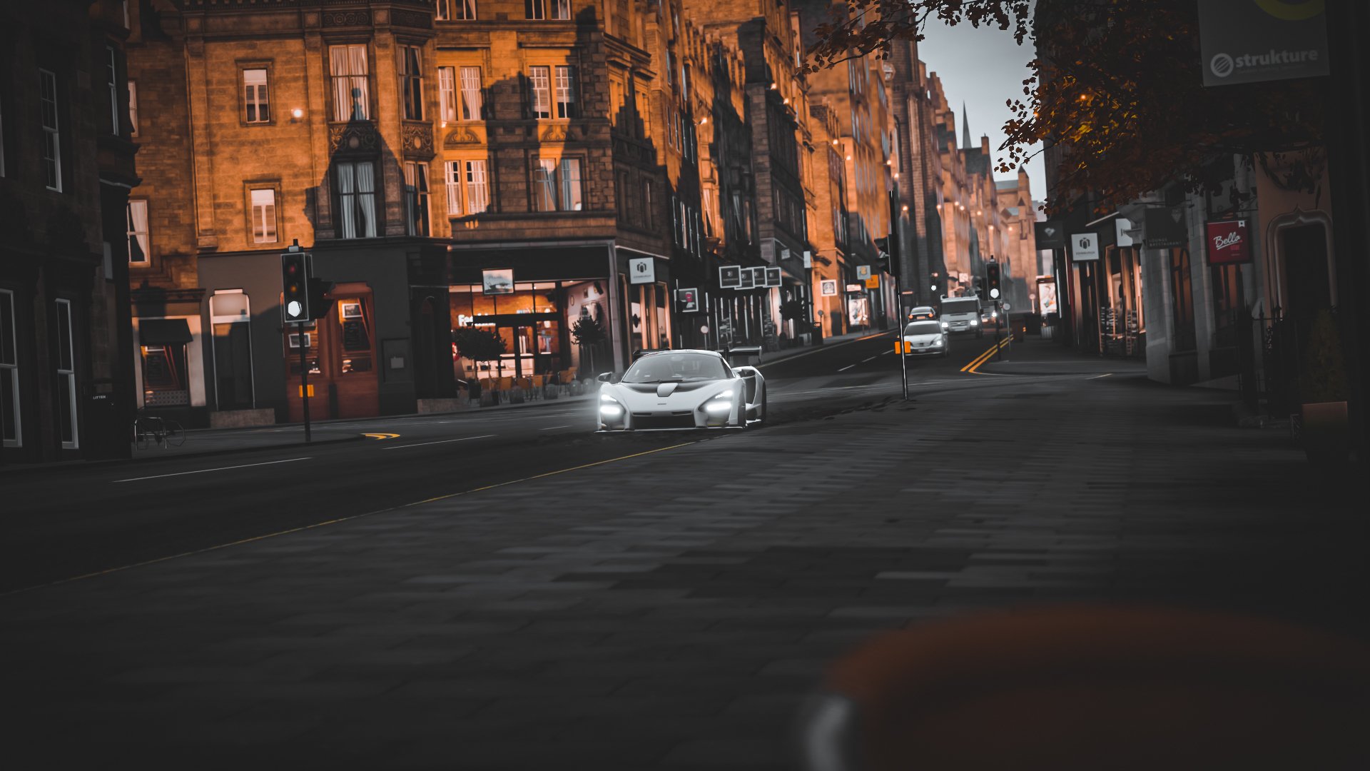 “高速超车:在弯道中破风前行的瞬间”,高速超车道行车规则