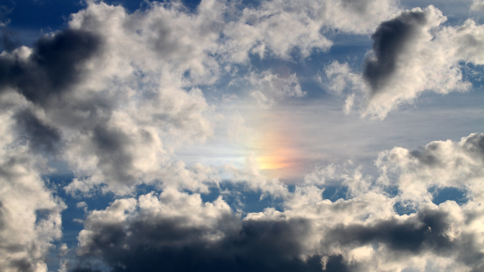 巴黎圣日尔曼豪掷巨资签约欧洲多名顶级球员,巴黎圣日尔曼转会新闻